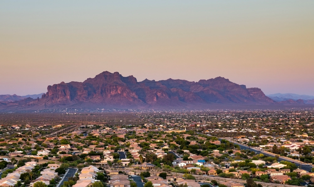 House Painters in Mesa: Quality That Lasts in the Arizona Heat